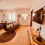 Veic 로고즈니차