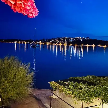 Veic * Rogoznica (Sibenik-Knin)